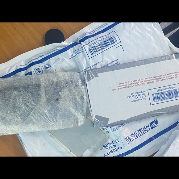 I placed an Order for an IPHONE11 with OscarSarnecki and this is what I received - Picture 3 of 9